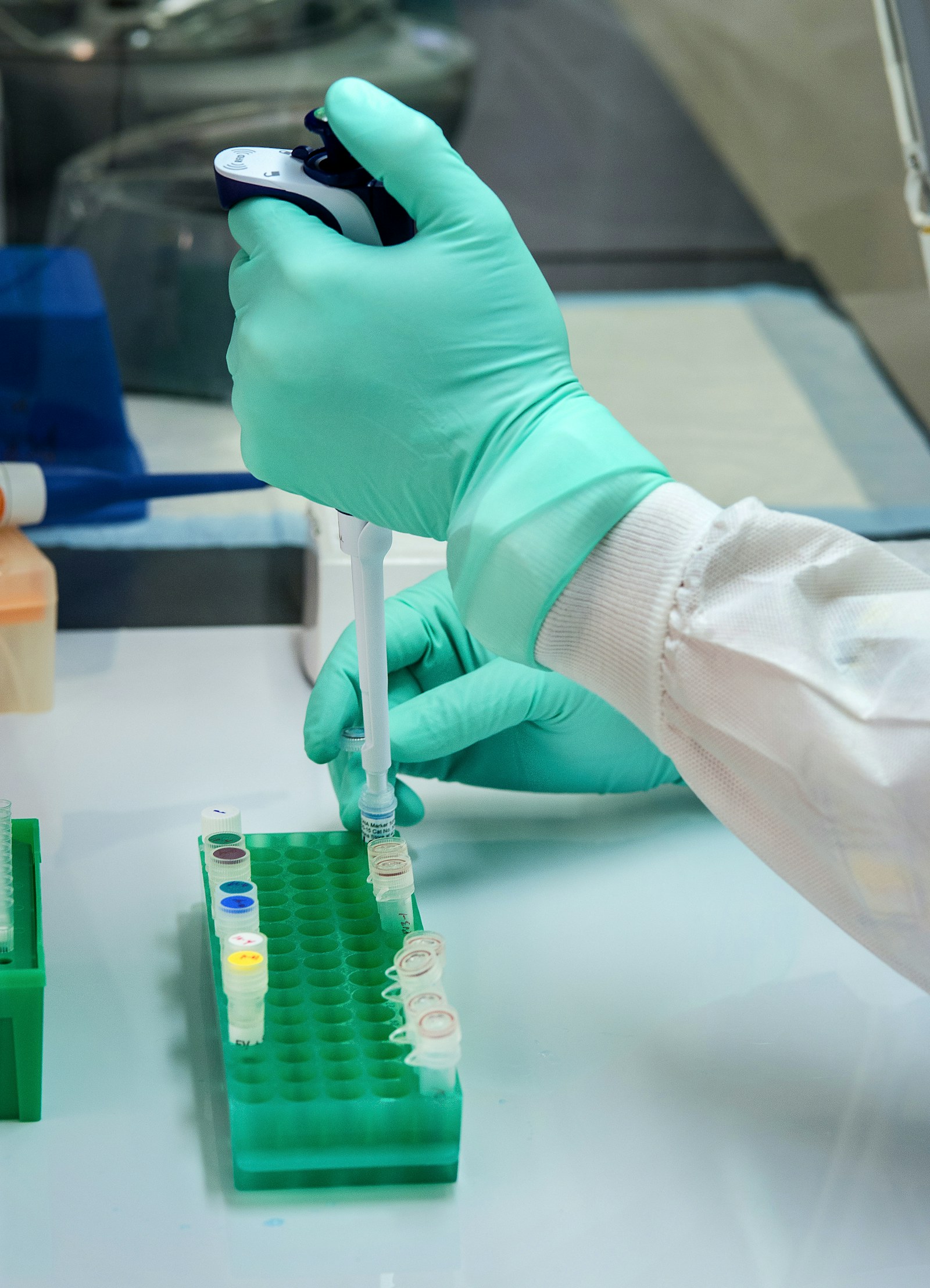 Laboratory quality testing of botanical ingredients